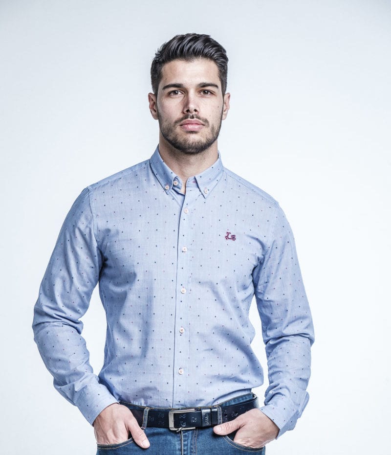 Camisa con topitos 1 Camisa con topitos