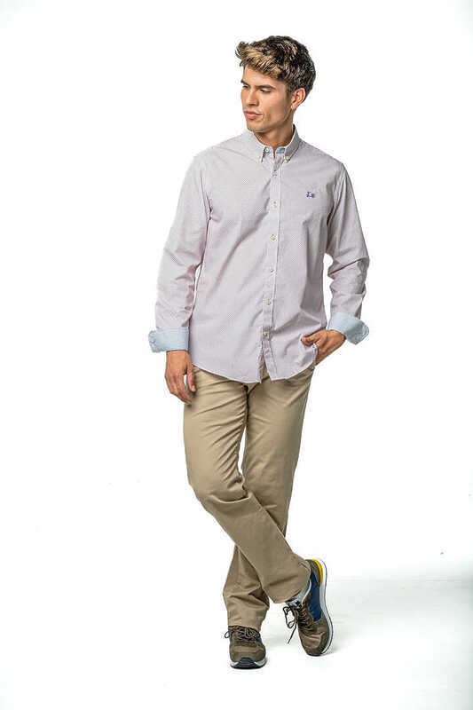 Camisa con estampado burdeos 3 Camisa con estampado burdeos - Imagen 3