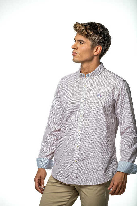 Camisa con estampado burdeos 1 Camisa con estampado burdeos